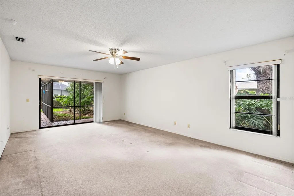 2555 Mason Oaks Drive Valrico FL 33596