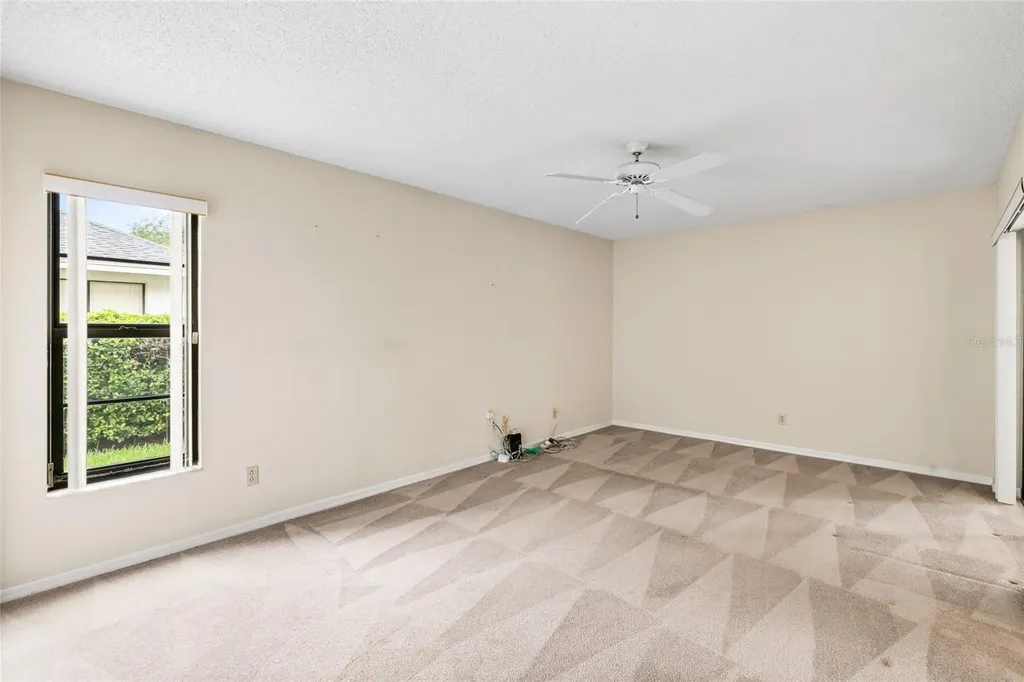2555 Mason Oaks Drive Valrico FL 33596