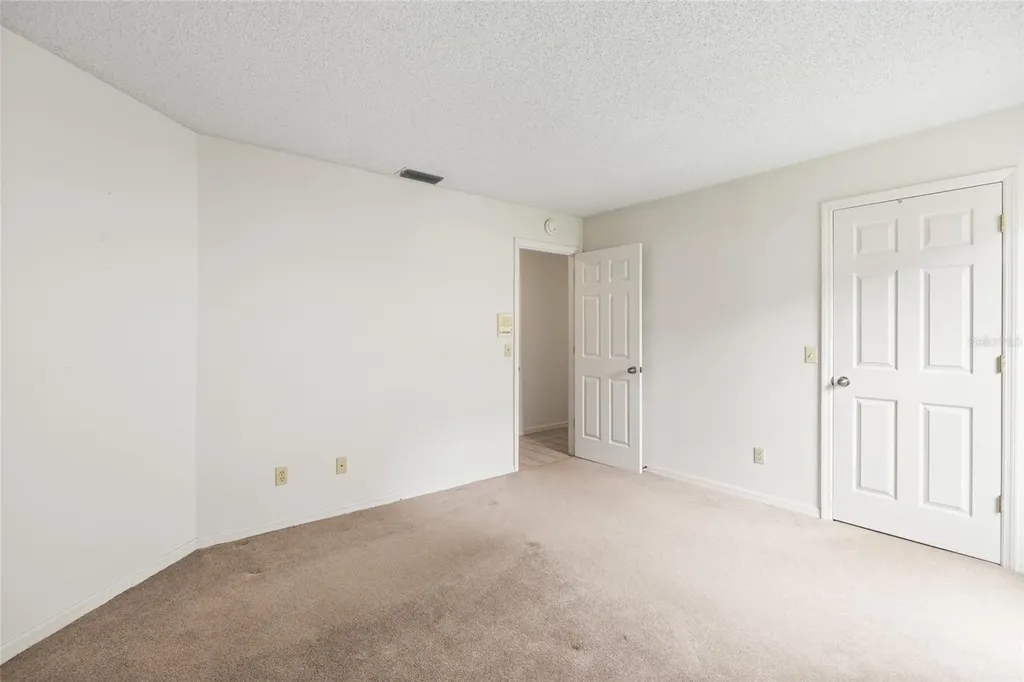 2555 Mason Oaks Drive Valrico FL 33596