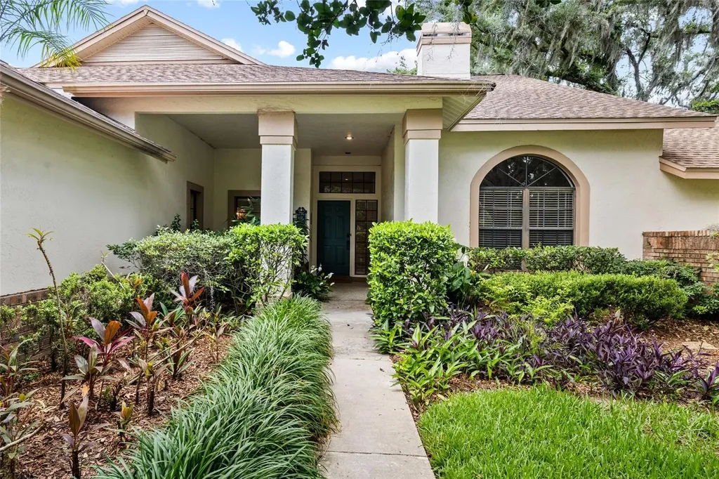 2555 Mason Oaks Drive Valrico FL 33596