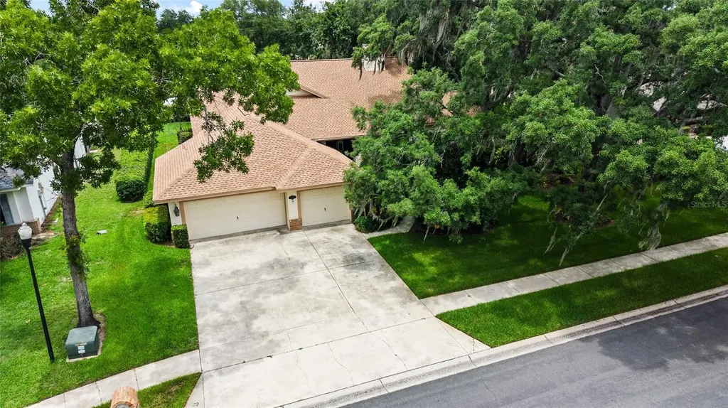 2555 Mason Oaks Drive Valrico FL 33596