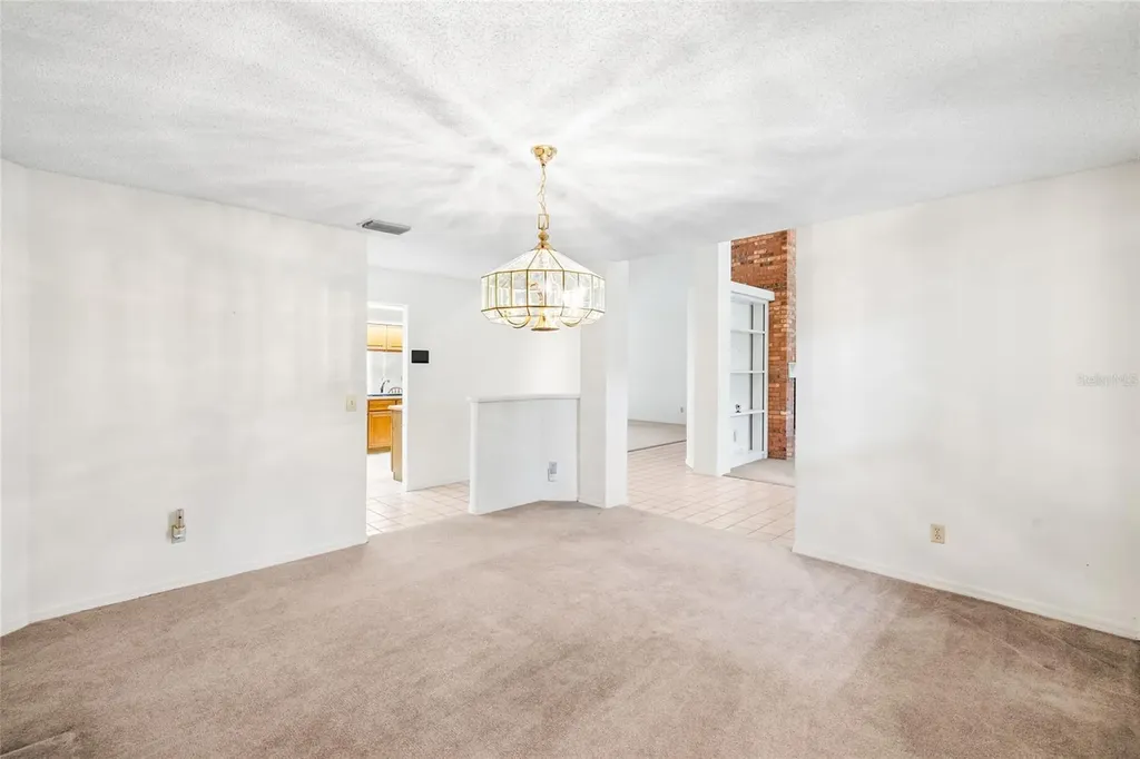 2555 Mason Oaks Drive Valrico FL 33596
