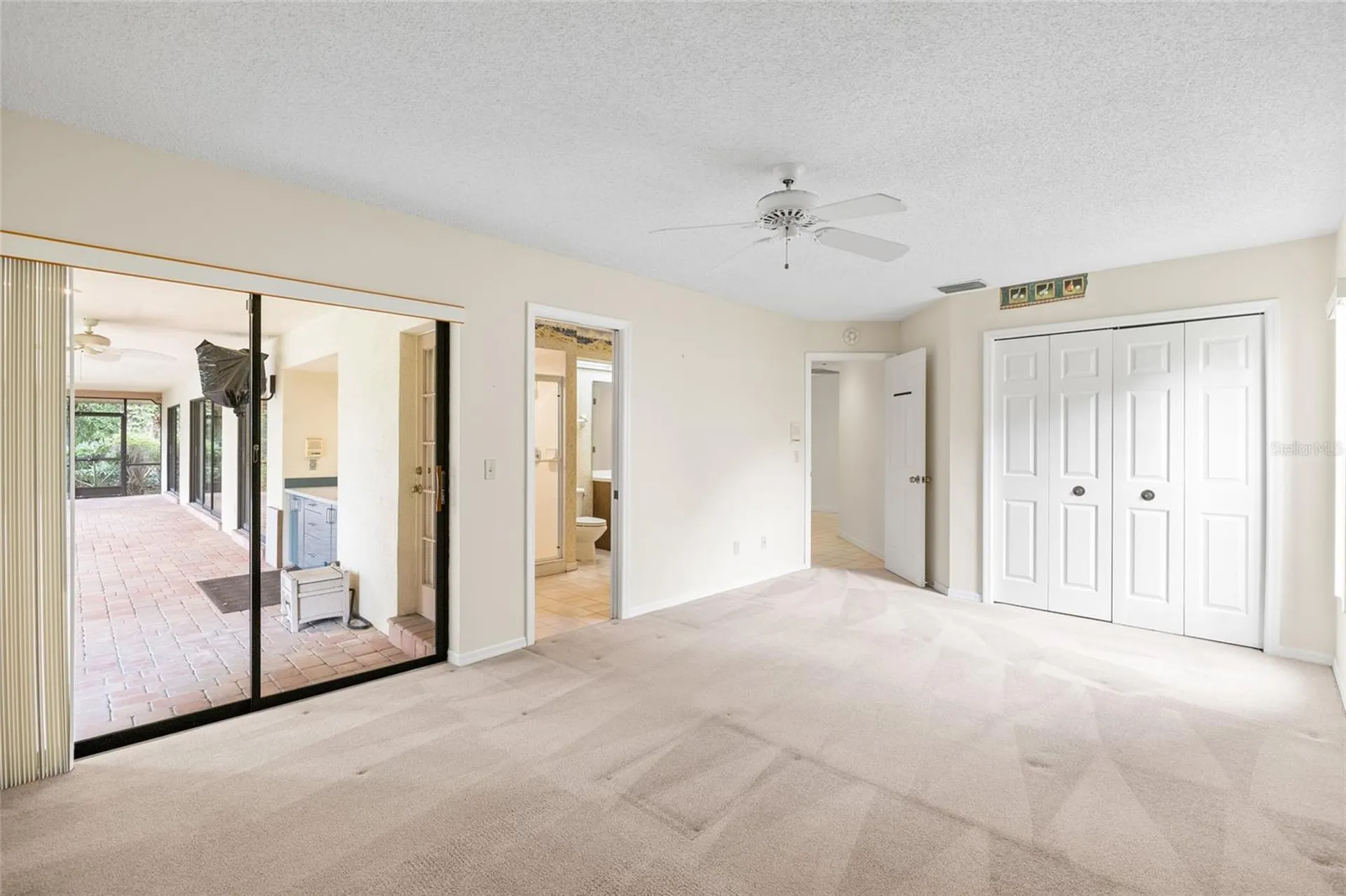 2555 Mason Oaks Drive Valrico FL 33596