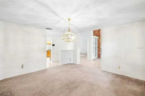 2555 Mason Oaks Drive Valrico FL 33596