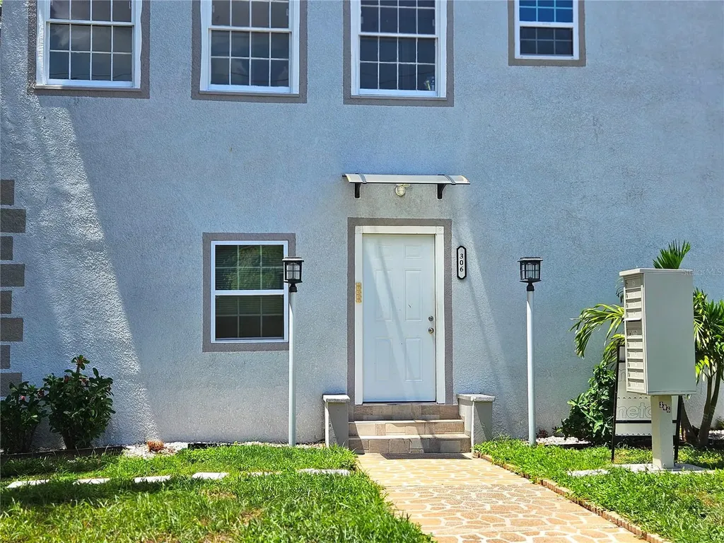 306 Turner Street Clearwater FL 33756