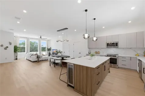 2104 4th Street S St Petersburg FL 33705