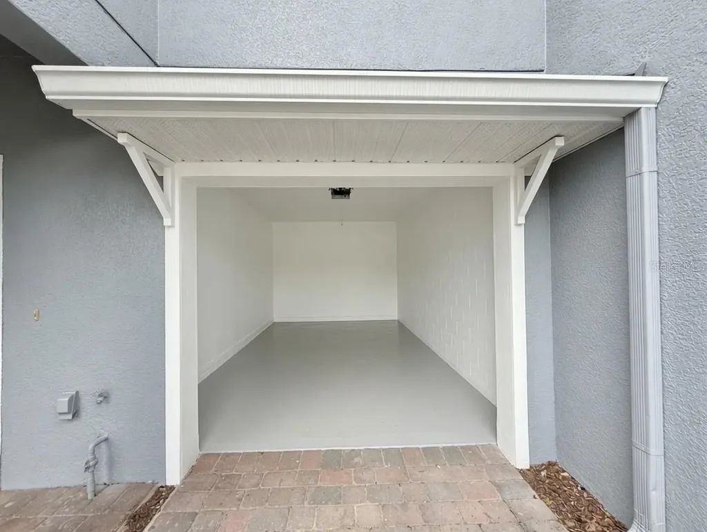 823 Pine Pointe Lane Orlando FL 32828