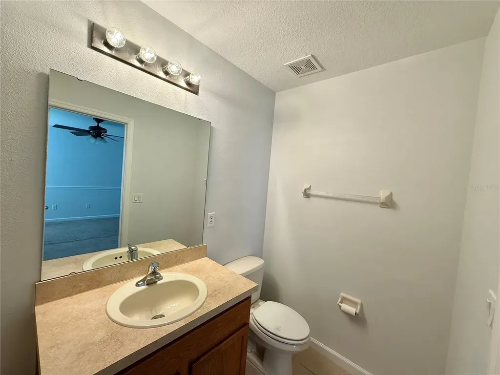 823 Pine Pointe Lane Orlando FL 32828