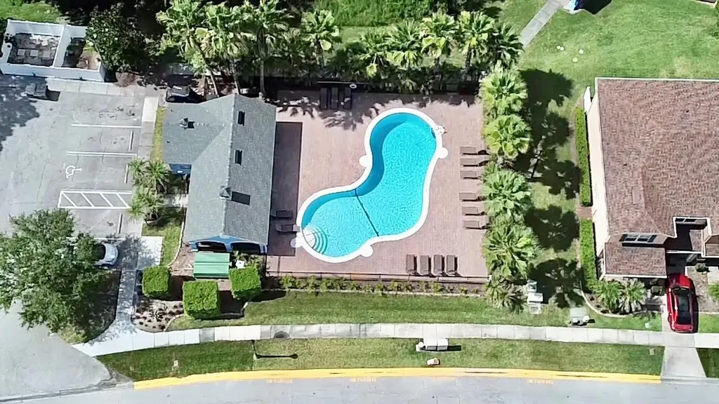 823 Pine Pointe Lane Orlando FL 32828