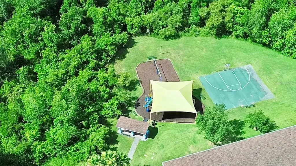 823 Pine Pointe Lane Orlando FL 32828