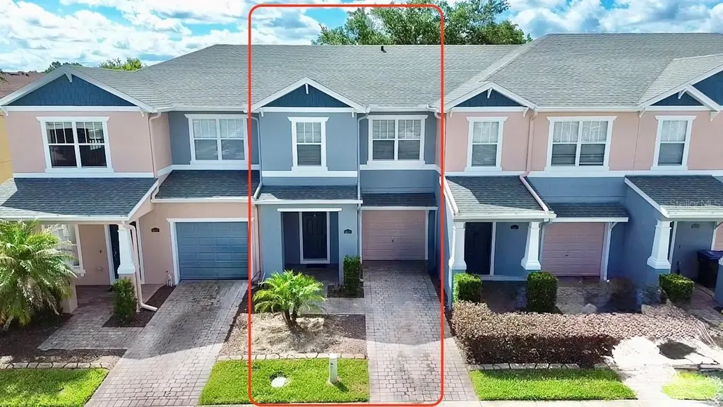 823 Pine Pointe Lane Orlando FL 32828