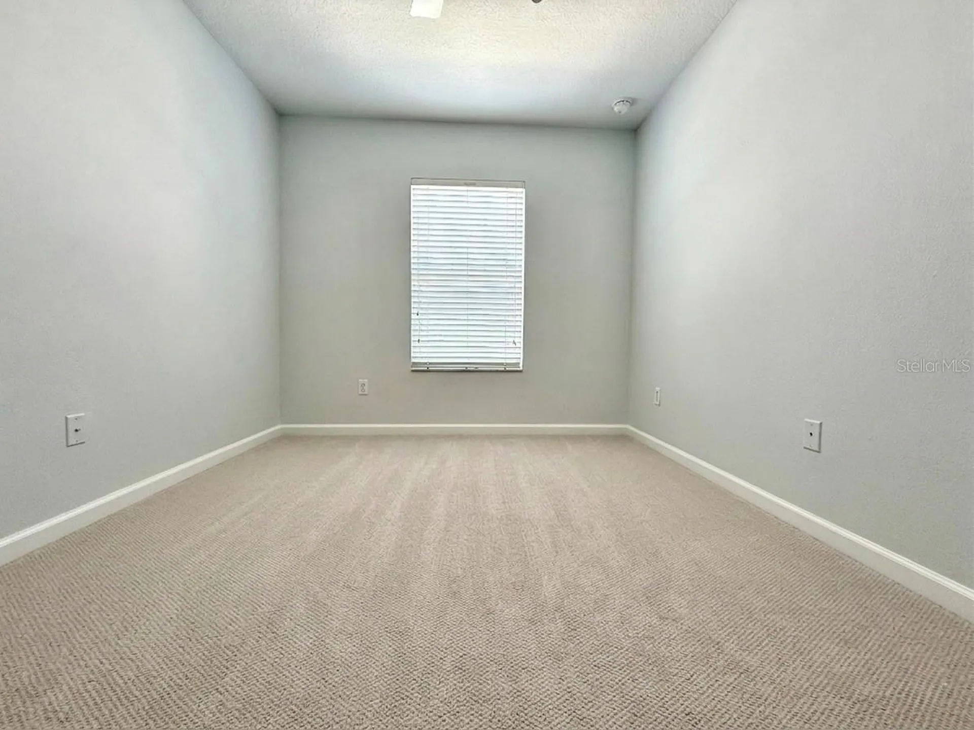 823 Pine Pointe Lane Orlando FL 32828