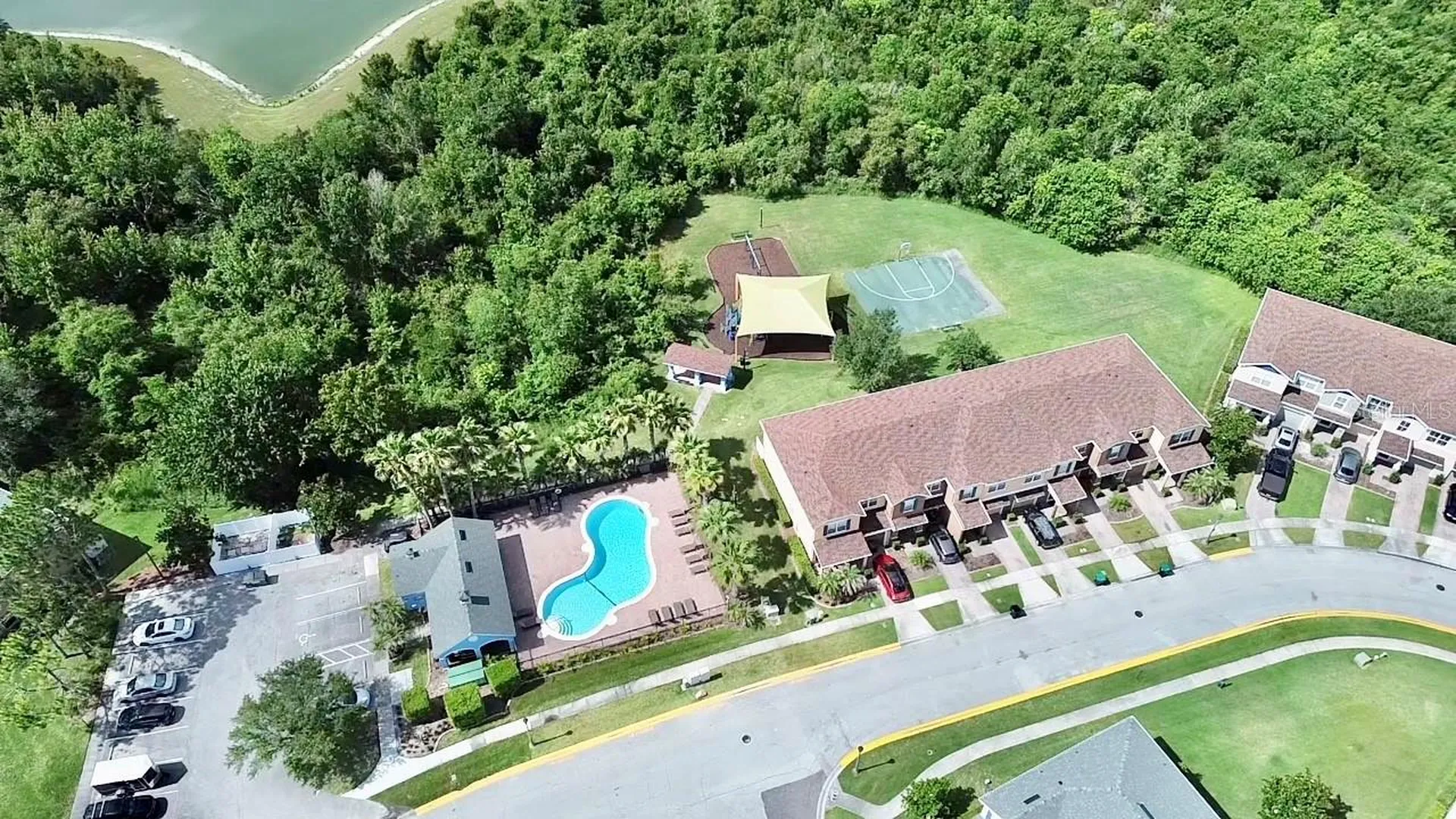 823 Pine Pointe Lane Orlando FL 32828