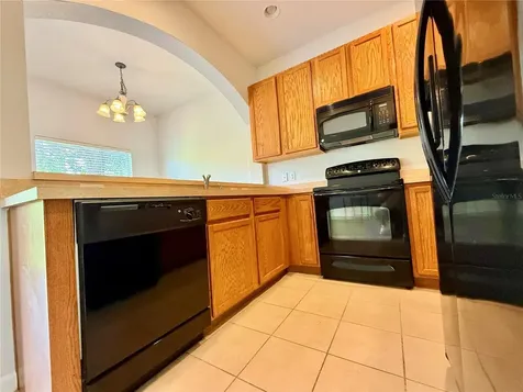 823 Pine Pointe Lane Orlando FL 32828