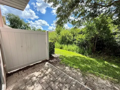 823 Pine Pointe Lane Orlando FL 32828