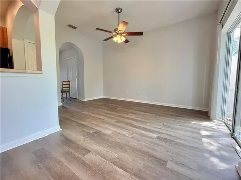 823 Pine Pointe Lane Orlando FL 32828