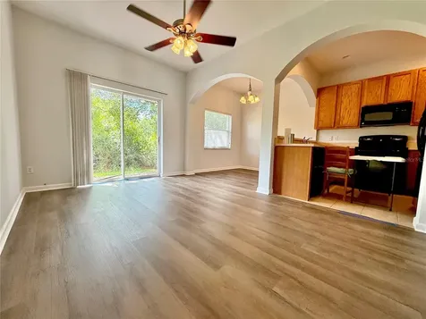 823 Pine Pointe Lane Orlando FL 32828