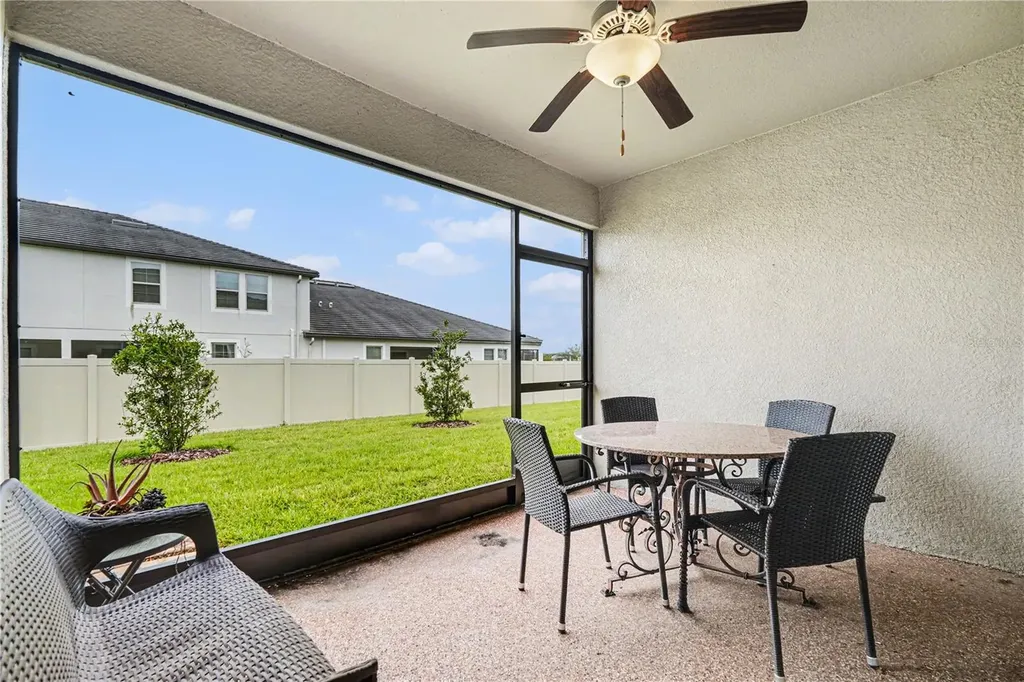 10462 Weldon Cork Way San Antonio FL 33576