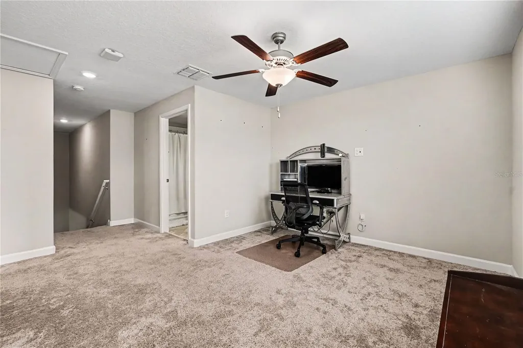 10462 Weldon Cork Way San Antonio FL 33576
