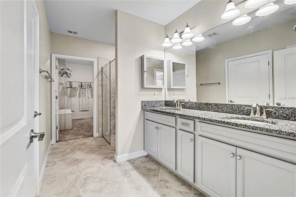 10462 Weldon Cork Way San Antonio FL 33576
