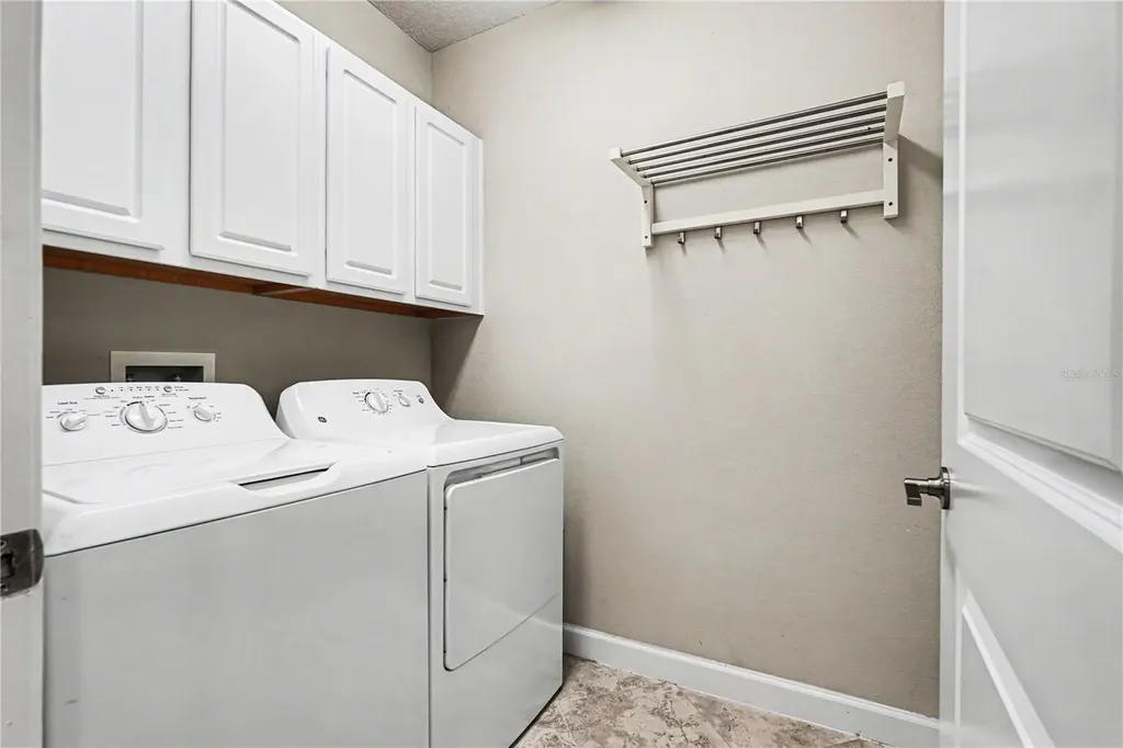 10462 Weldon Cork Way San Antonio FL 33576