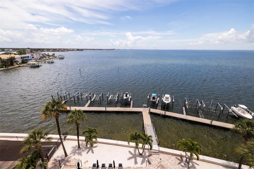 5700 Mariner Street Tampa FL 33609