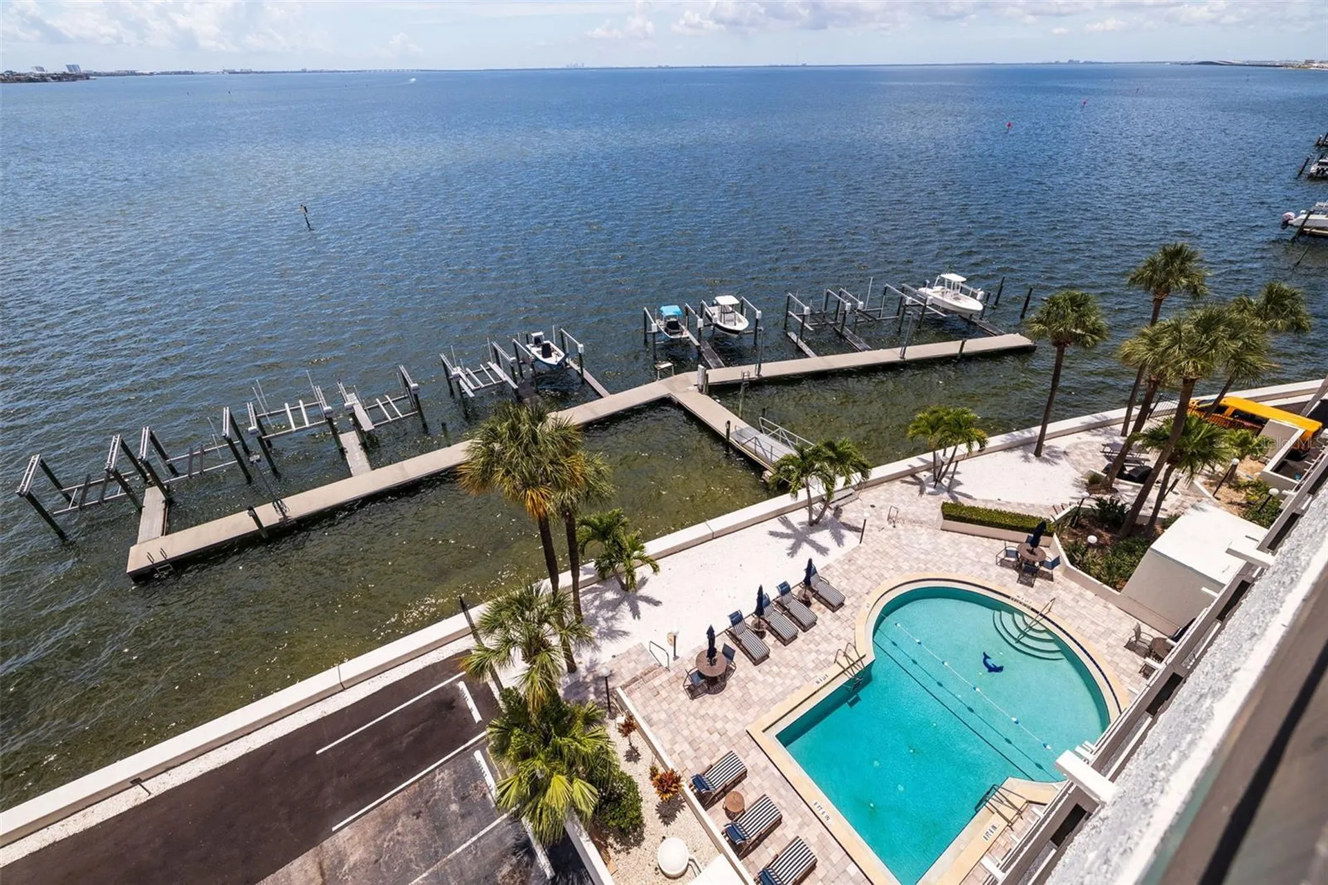 5700 Mariner Street Tampa FL 33609