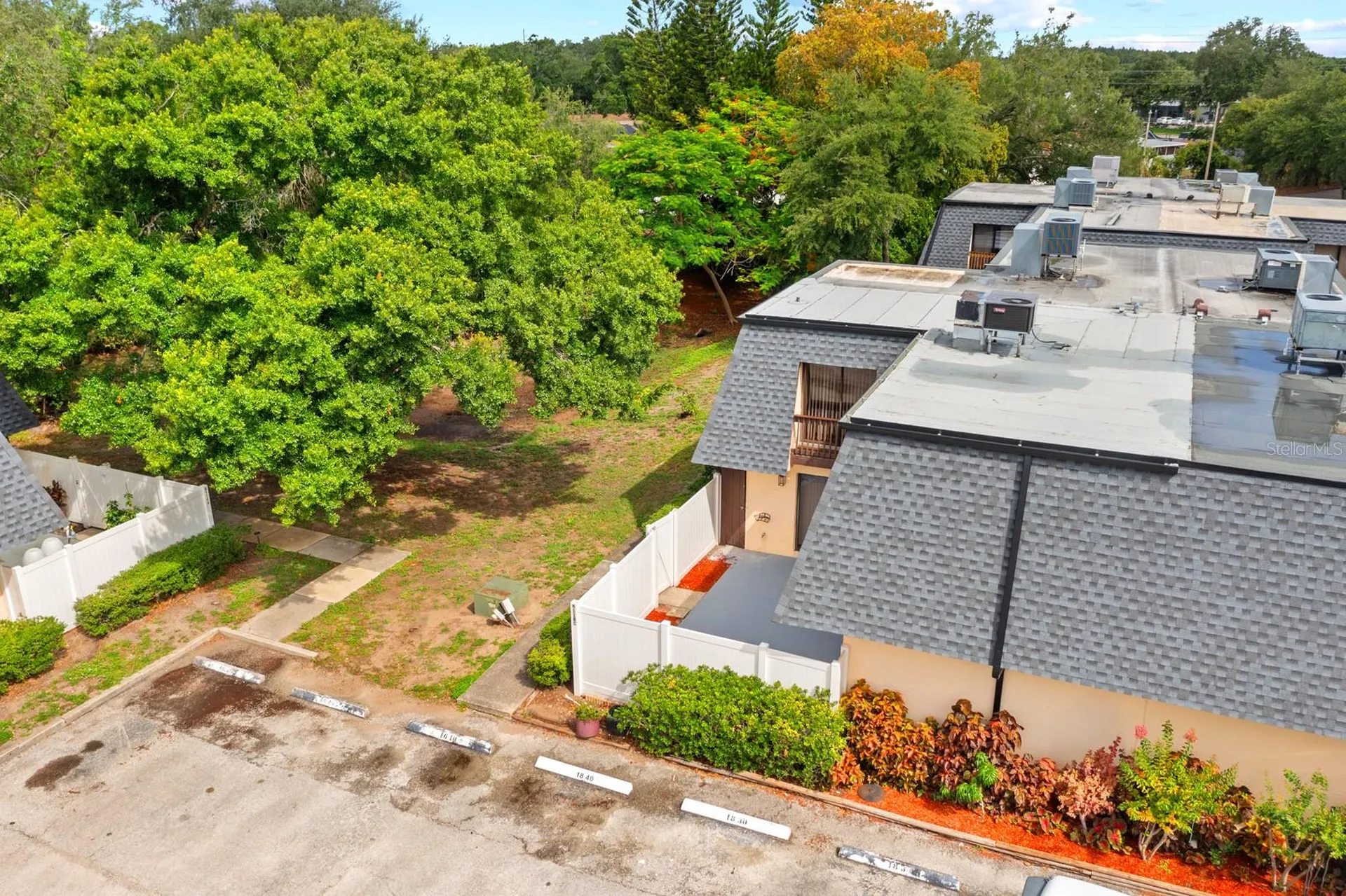 8118 Oak Trace Way Tampa FL 33634