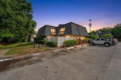 8118 Oak Trace Way Tampa FL 33634