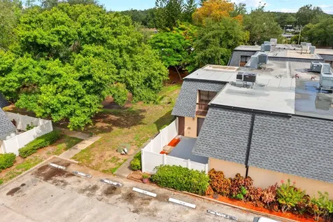 8118 Oak Trace Way Tampa FL 33634