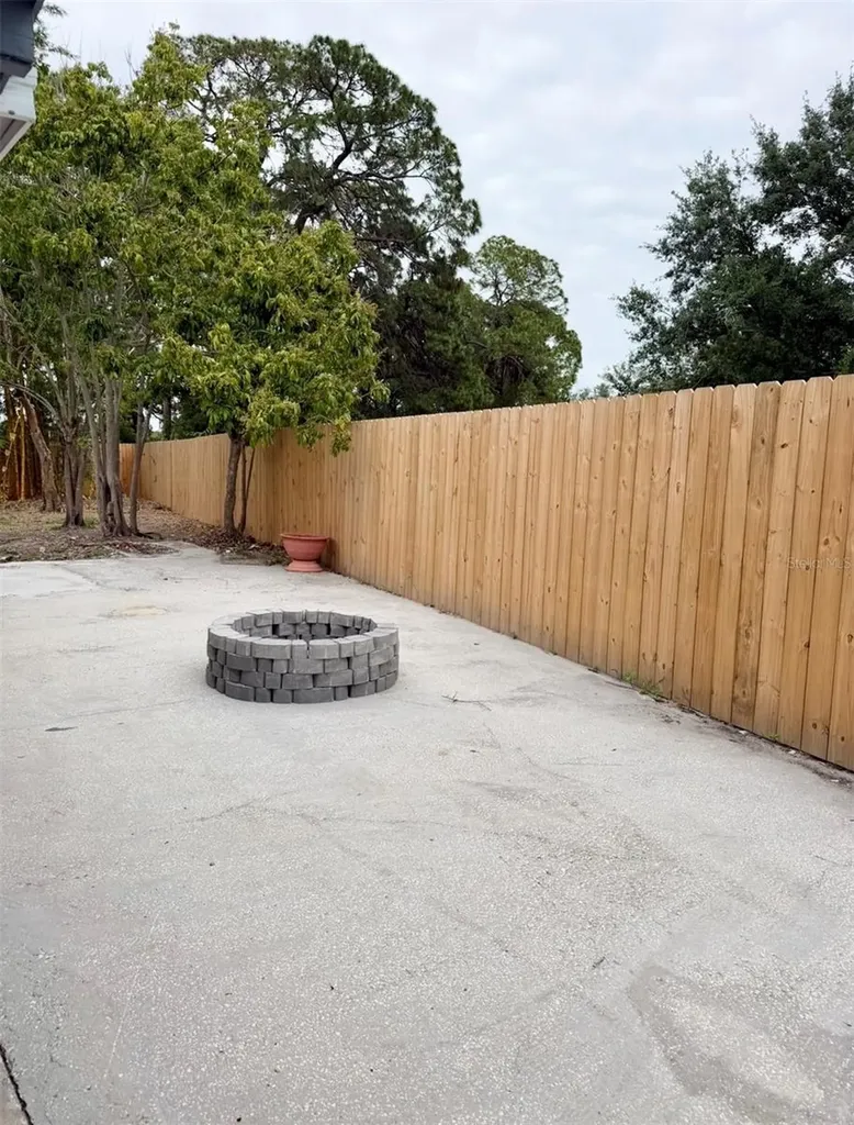 6532 S West Shore Circle Tampa FL 33616