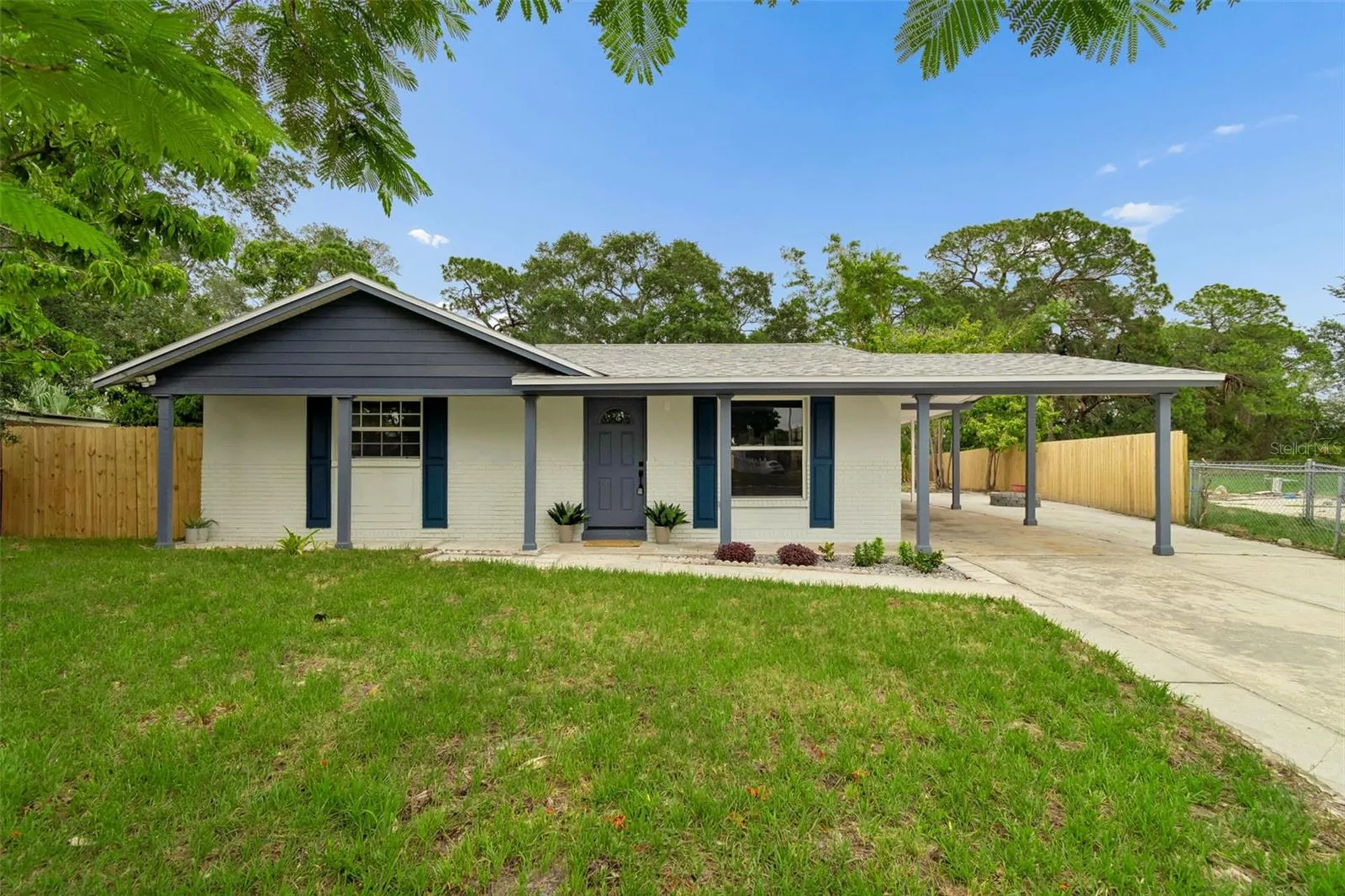 6532 S West Shore Circle Tampa FL 33616