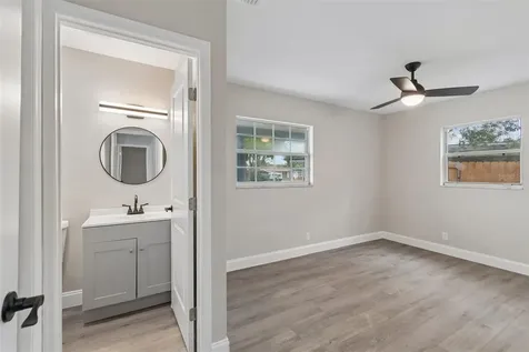 6532 S West Shore Circle Tampa FL 33616