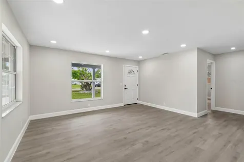 6532 S West Shore Circle Tampa FL 33616