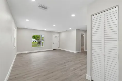 6532 S West Shore Circle Tampa FL 33616