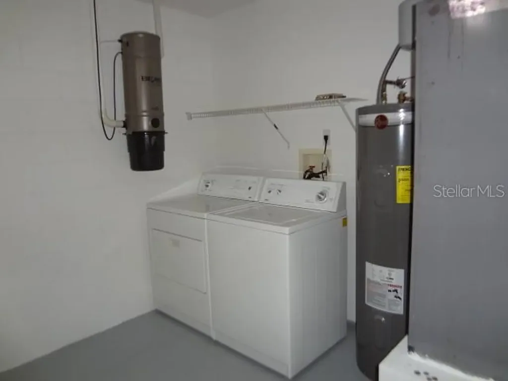 11 Pontiac Lane Palm Coast FL 32164