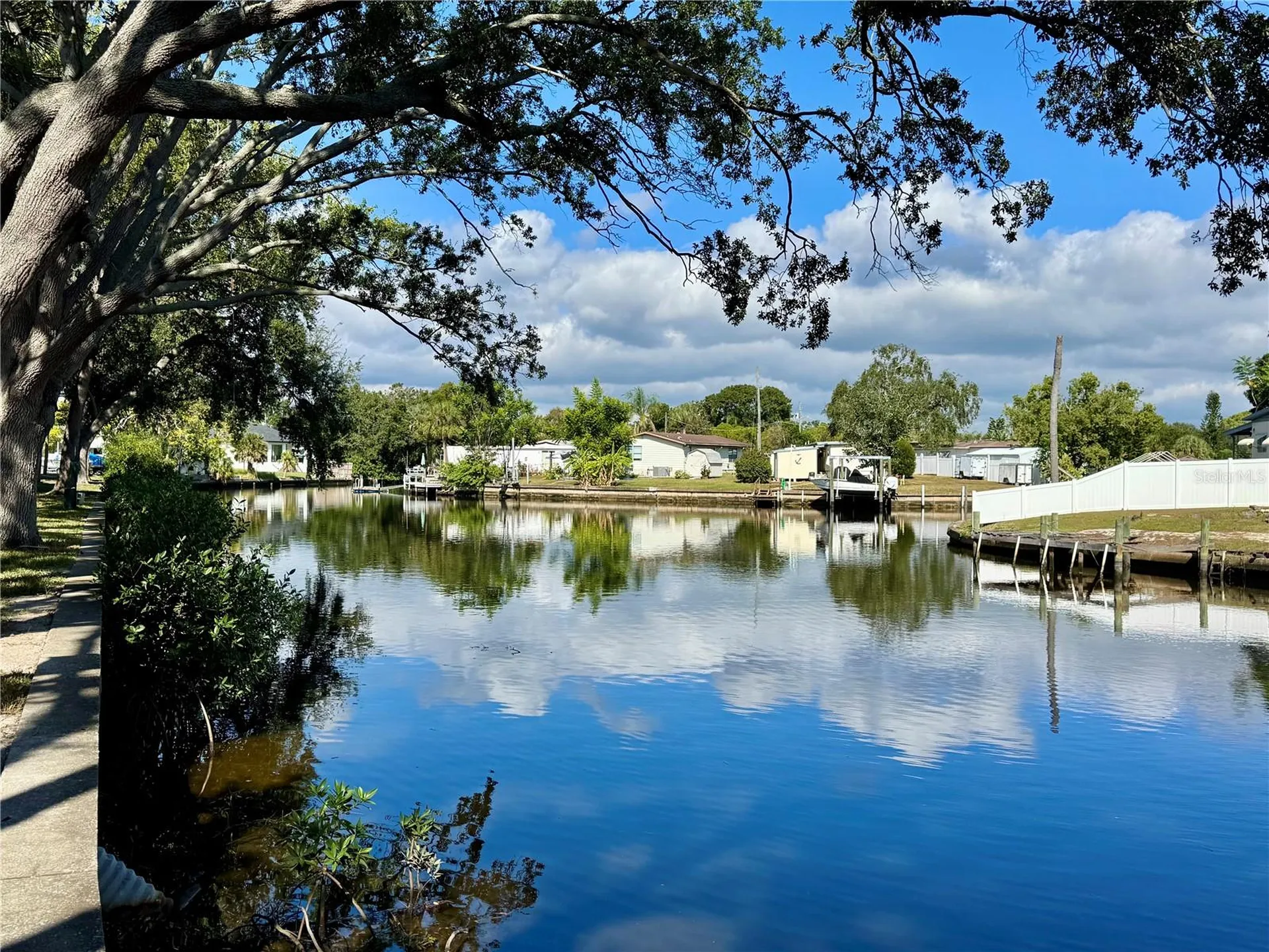 9205 Tudor Drive Tampa FL 33615