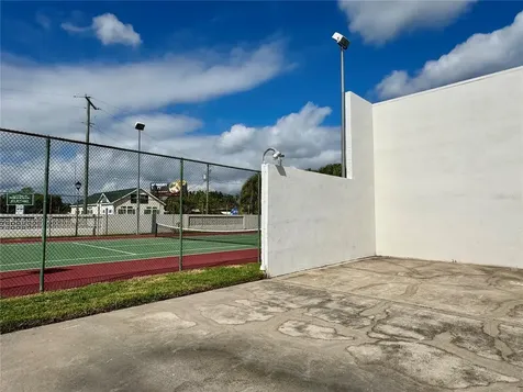 9205 Tudor Drive Tampa FL 33615
