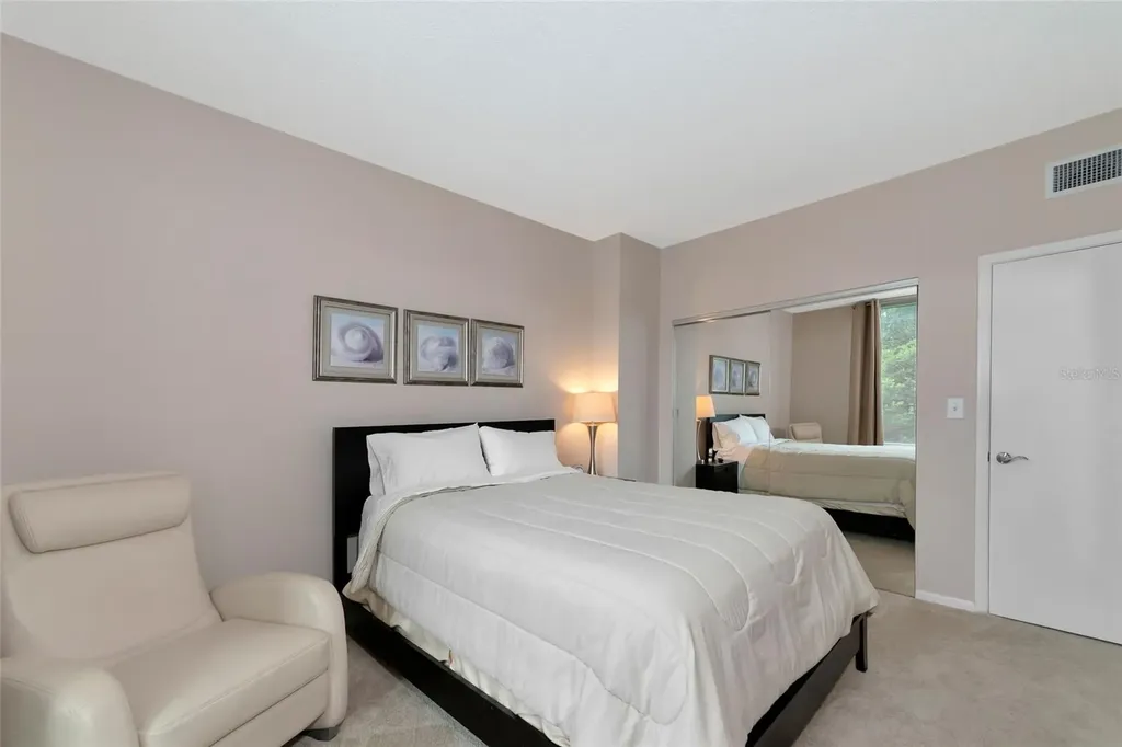1111 N Gulfstream Ave #1a Avenue Sarasota FL 34236