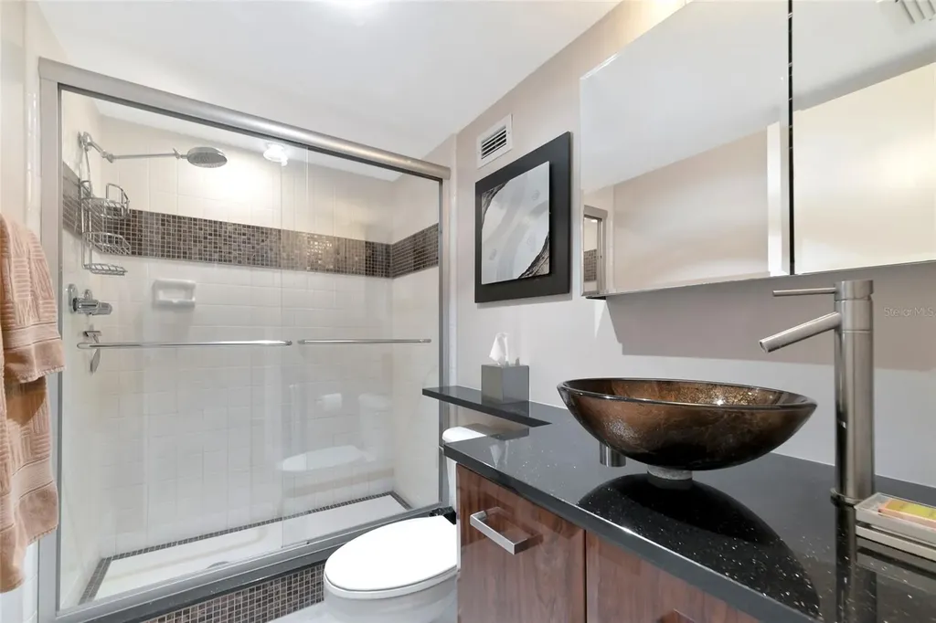 1111 N Gulfstream Ave #1a Avenue Sarasota FL 34236