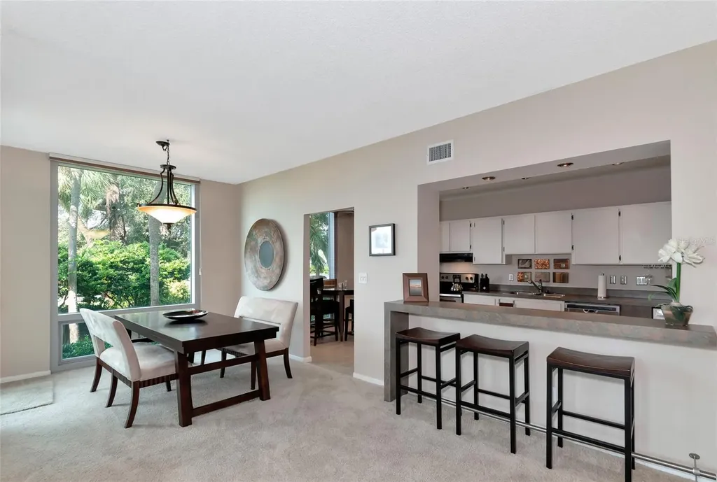 1111 N Gulfstream Ave #1a Avenue Sarasota FL 34236