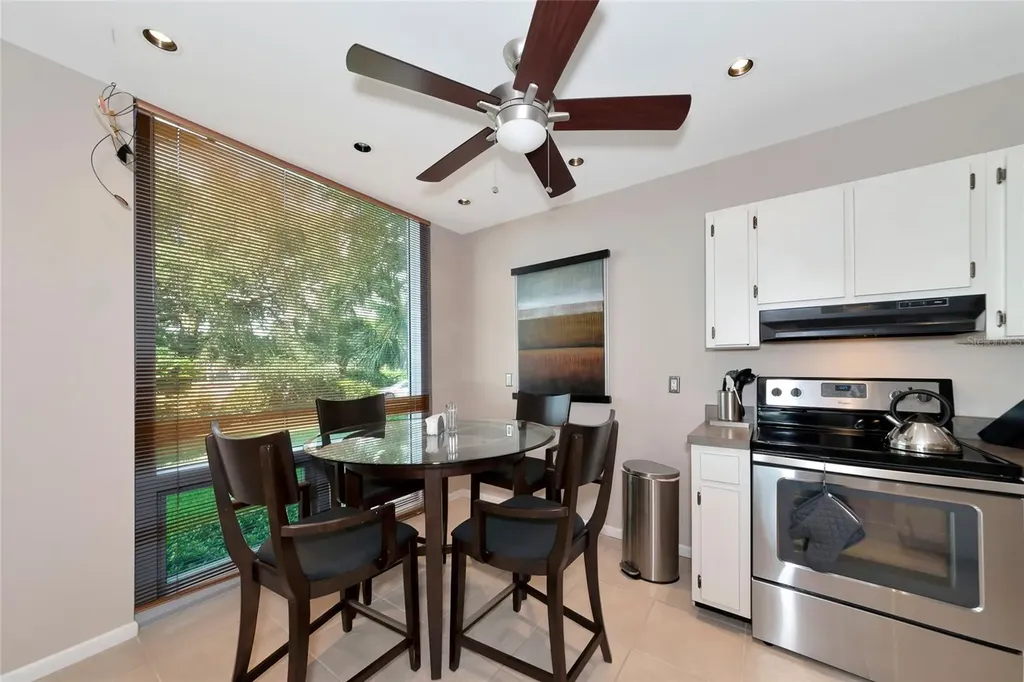 1111 N Gulfstream Ave #1a Avenue Sarasota FL 34236