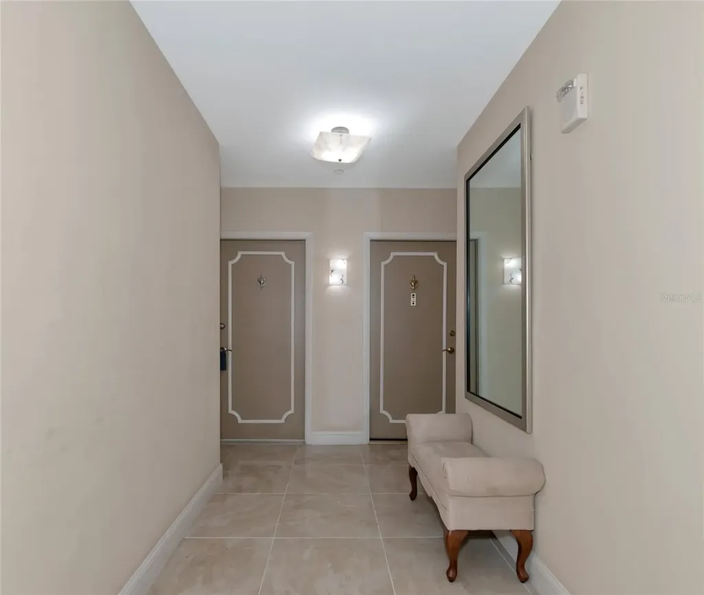 1111 N Gulfstream Ave #1a Avenue Sarasota FL 34236