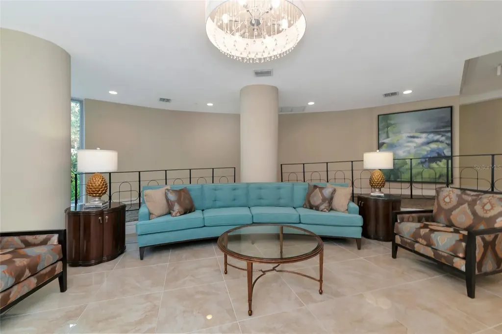 1111 N Gulfstream Ave #1a Avenue Sarasota FL 34236
