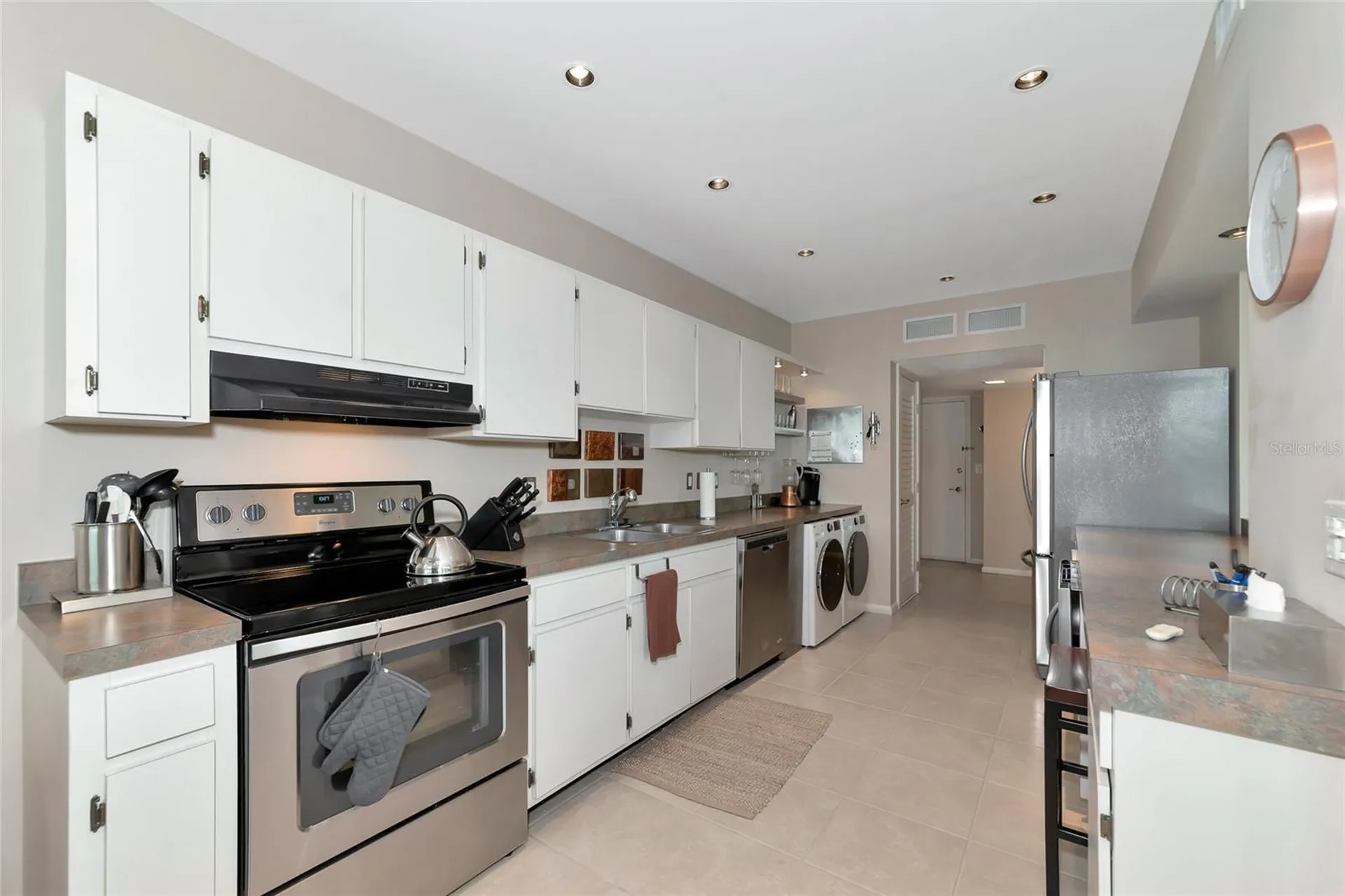 1111 N Gulfstream Ave #1a Avenue Sarasota FL 34236