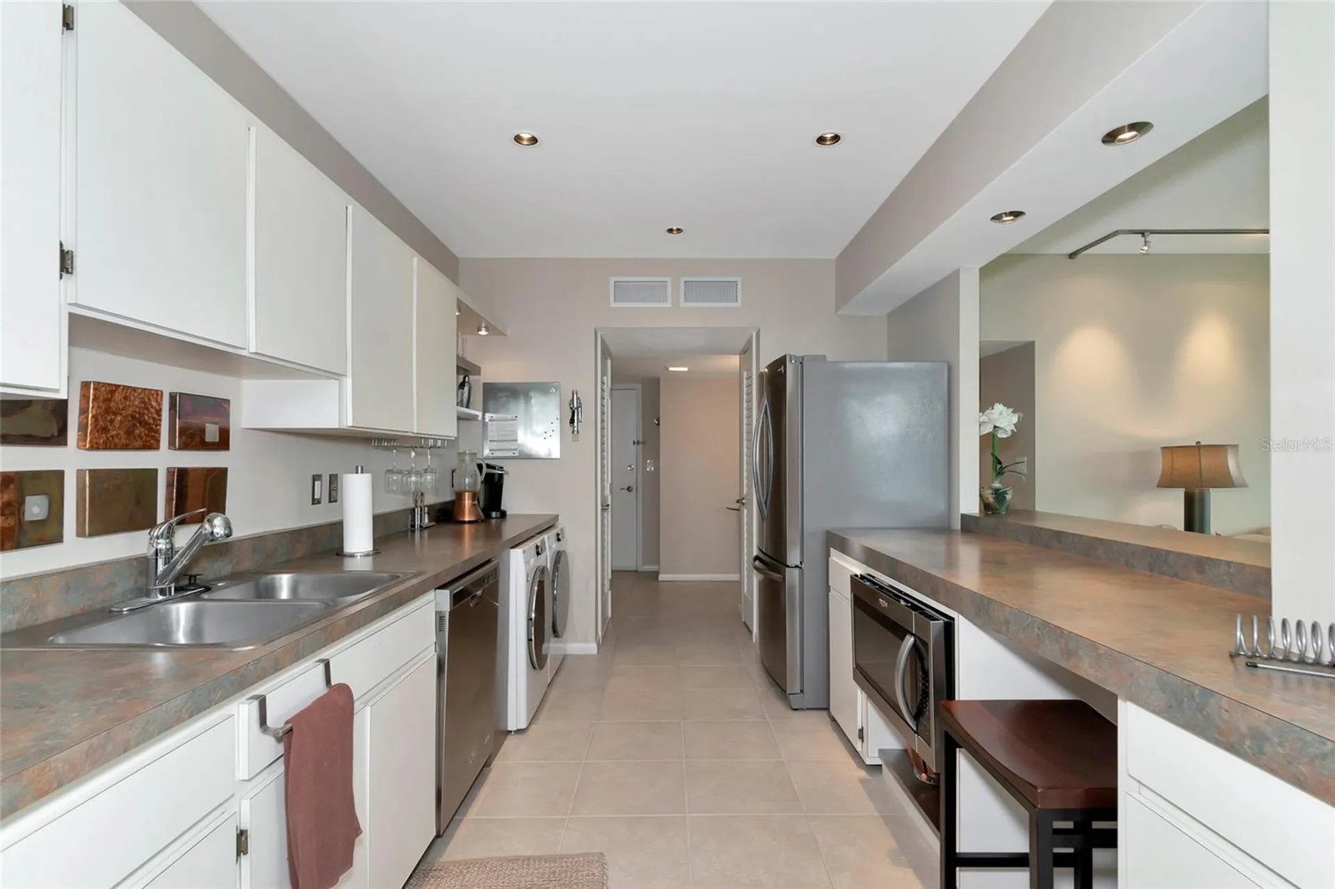 1111 N Gulfstream Ave #1a Avenue Sarasota FL 34236