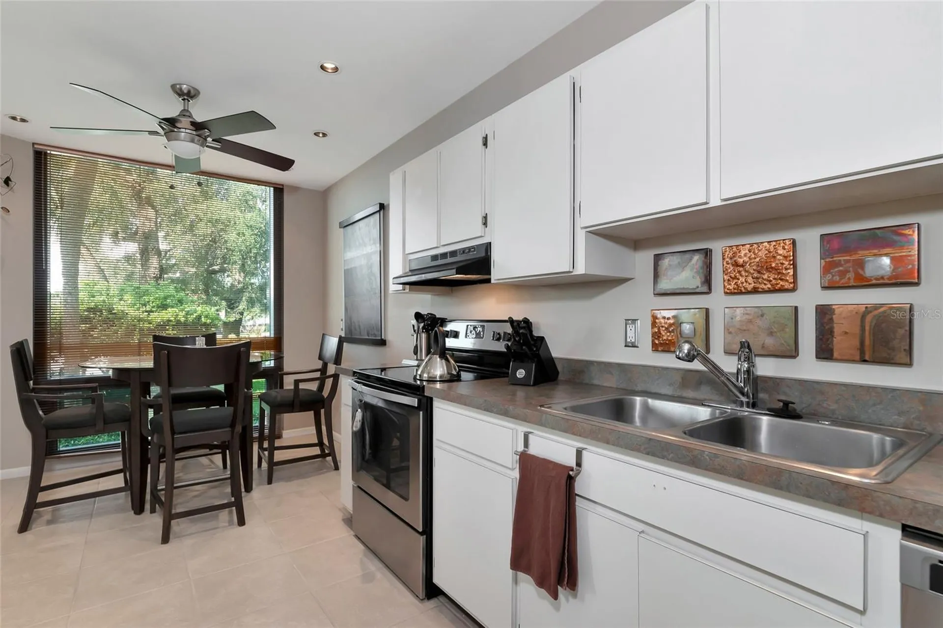 1111 N Gulfstream Ave #1a Avenue Sarasota FL 34236