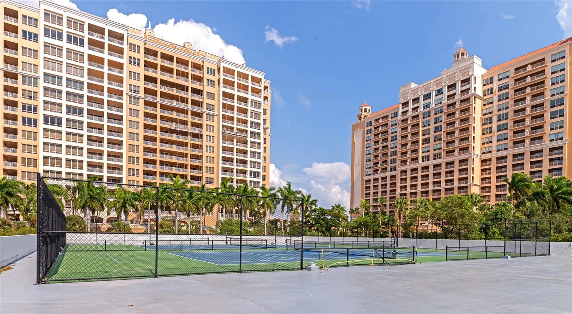 1111 N Gulfstream Ave #1a Avenue Sarasota FL 34236