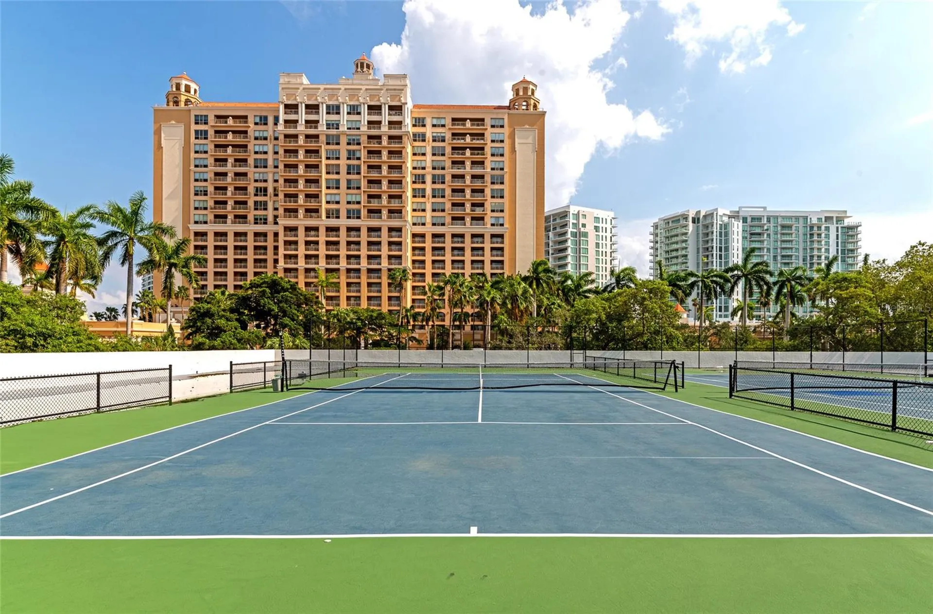1111 N Gulfstream Ave #1a Avenue Sarasota FL 34236