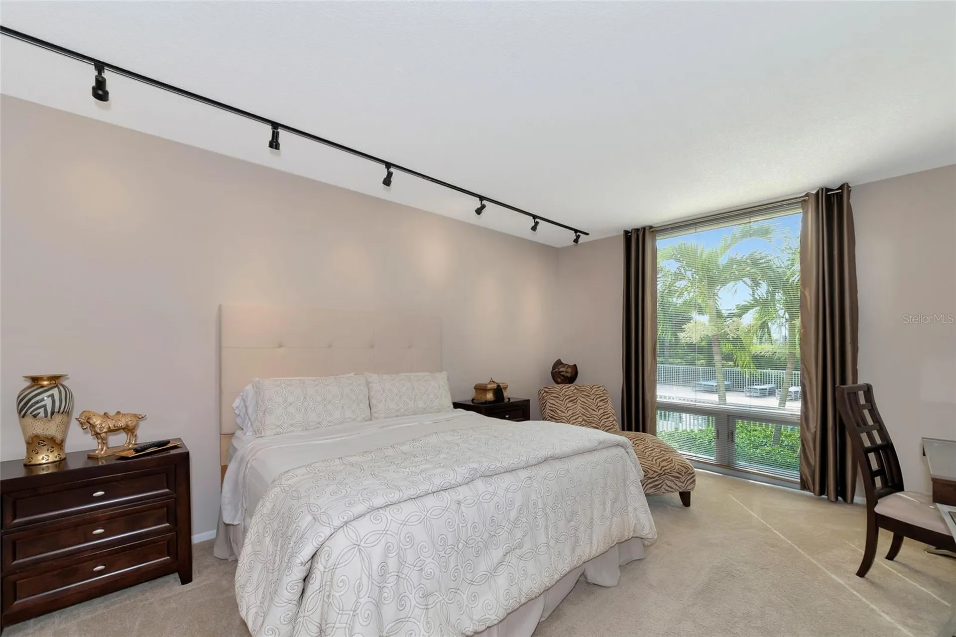 1111 N Gulfstream Ave #1a Avenue Sarasota FL 34236